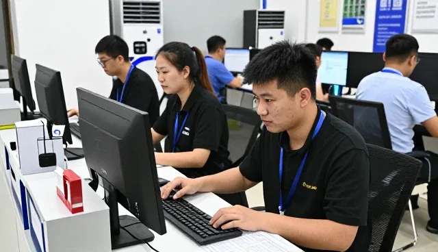 办公场所中的客户以中小应用趋势分析